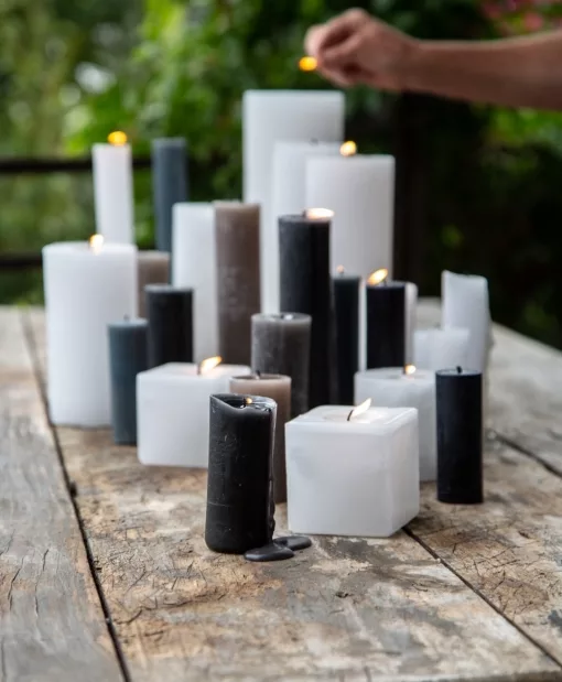 Use this fragrance oil in moulded candles